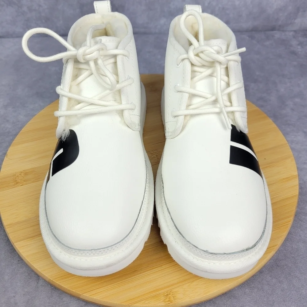 UGG Men’s Neumel Chopd White Leather Chukka Boots size‎ 9